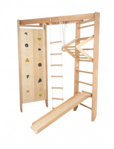 Lettino angolare in legno con accessori – angolo sportivo familiare Lettino angolare in legno con accessori – angolo sportivo familiare